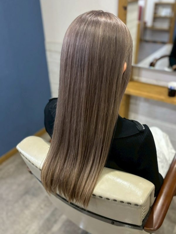 ブリーチを使ったグレーベージュ！【銀座店】