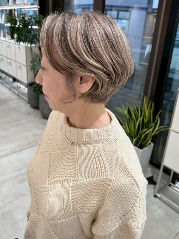 お白髪の多い方におすすめのダメージレスなデザイン【武蔵小杉店】